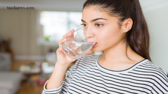 Alasan Mengapa Perlu Minum Air Putih